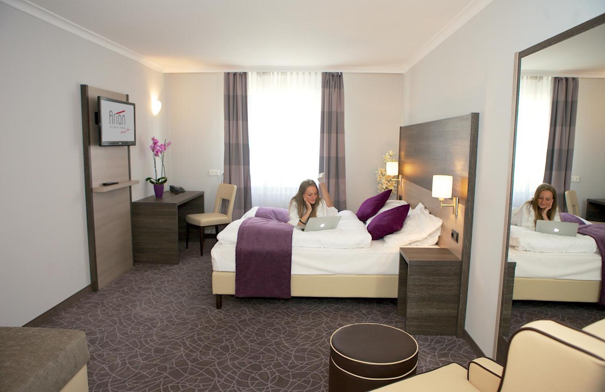 24Hours Apartment Hotel Вена Экстерьер фото