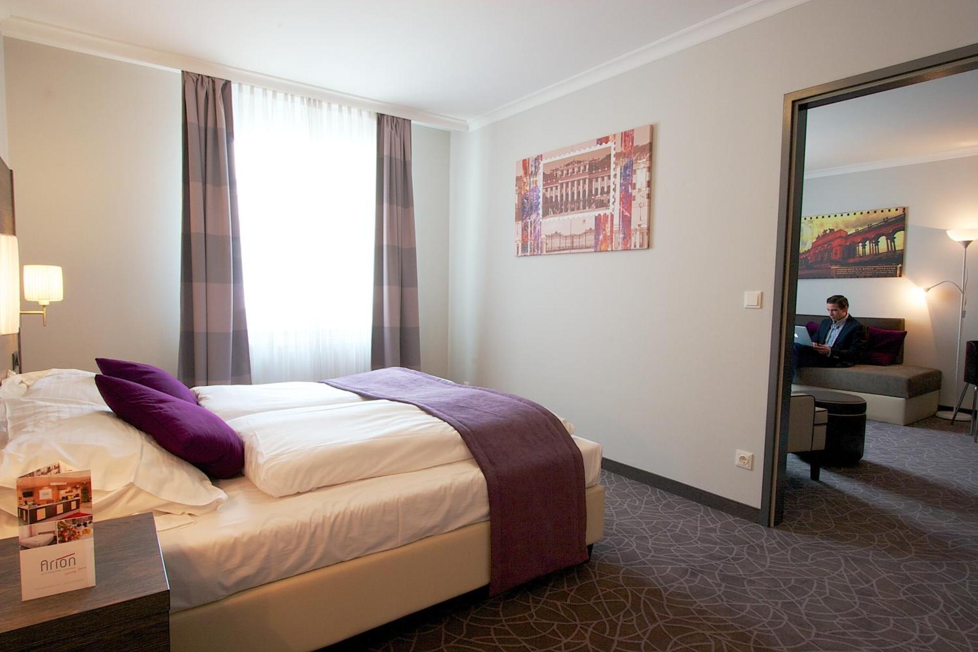 24Hours Apartment Hotel Вена Экстерьер фото