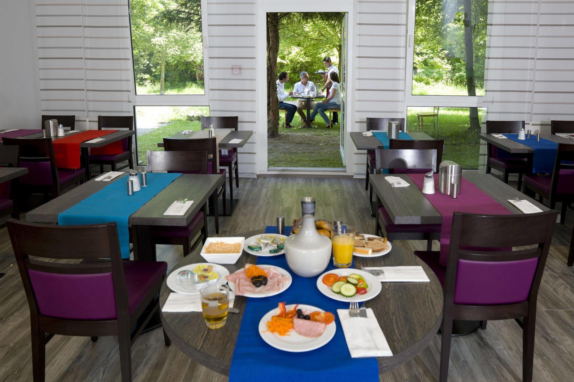 24Hours Apartment Hotel Вена Экстерьер фото